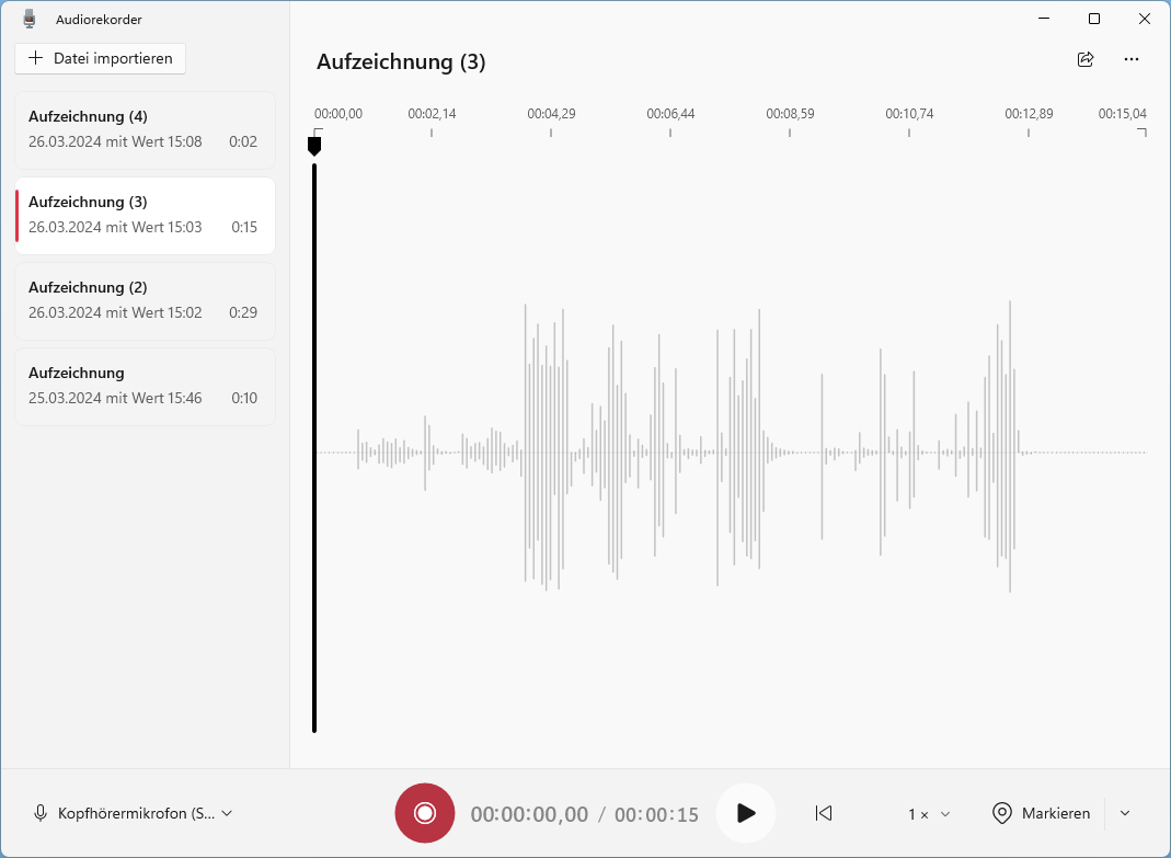 alt text: Close-up of the Windows 11 audio recorder interface showing recording, playback, and marker options