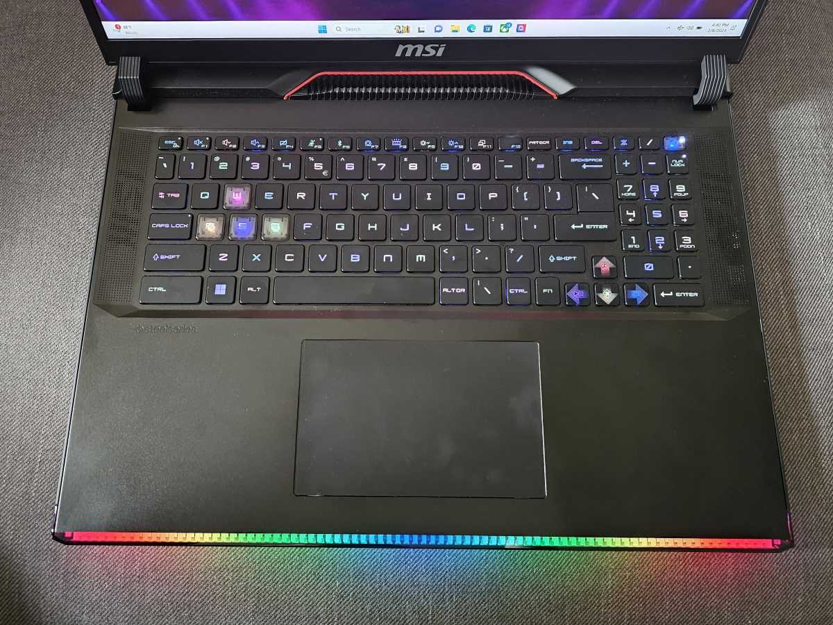 MSI Raider GE78 HX 14VIG keyboard