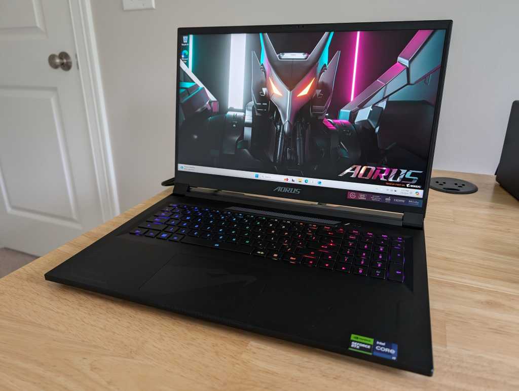 Gigabyte Aorus 17X Review: Powerful Performance, Dim Display