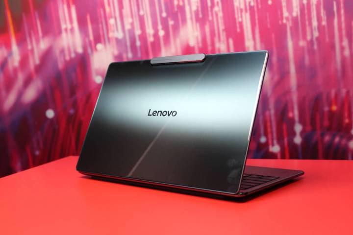 Lenovo Yoga Slim 9i: The Bezel-Less Laptop Dream Realized