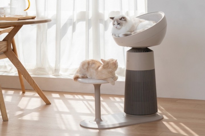 A promotional image showing the LG Aerocat Tower.