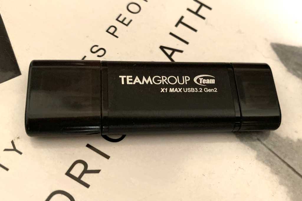 Teamgroup X1 Max Review: Convenient Dual-Connector Drive, But Performance Varies