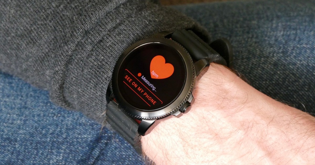 Smartwatches May Predict Psychiatric Illnesses Linked to Genetics