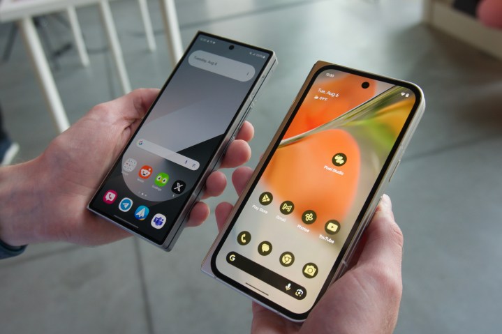 Galaxy Z Fold 6 (left) and Pixel 9 Pro Fold