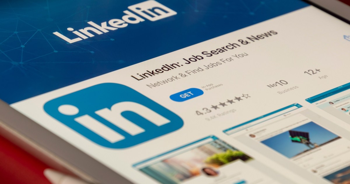 LinkedIn Faces Lawsuit Over Alleged User Data Sharing for AI Training