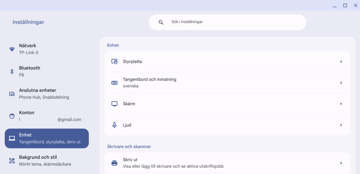 alt text: A screenshot of the Chromebook's initial setup wizard, guiding users through language selection, terms of service, and internet connection.