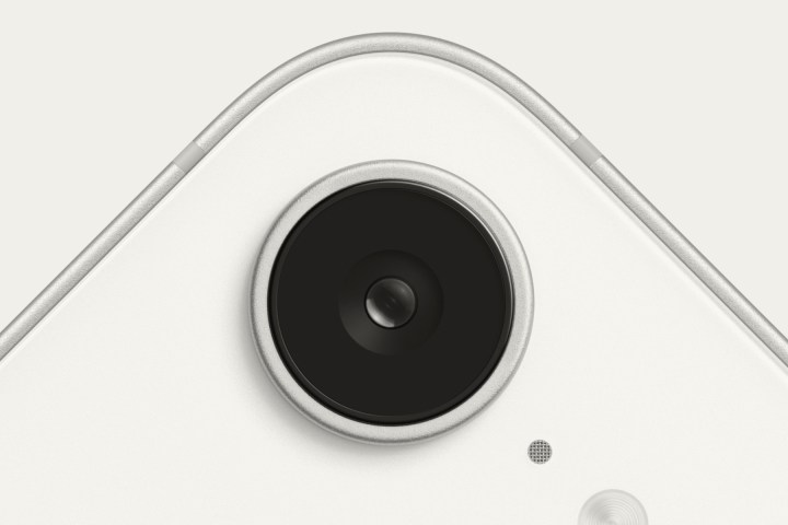 Alt text: Close-up of the iPhone 16e's rear camera lens.