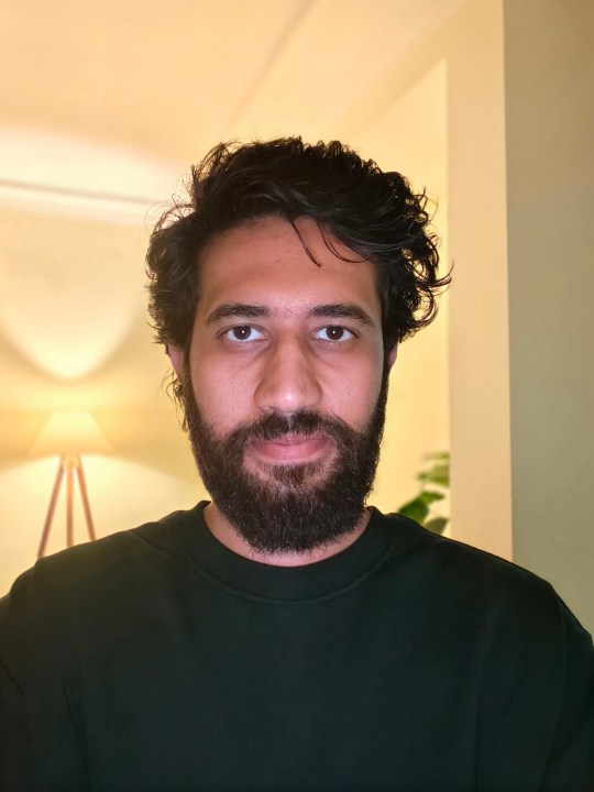 V50 low-light selfie without flash.