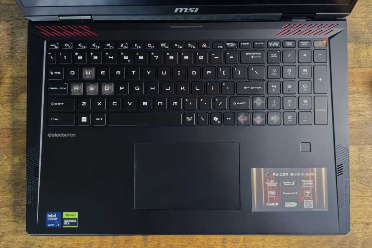 MSI Raider 18 HX AI keyboard