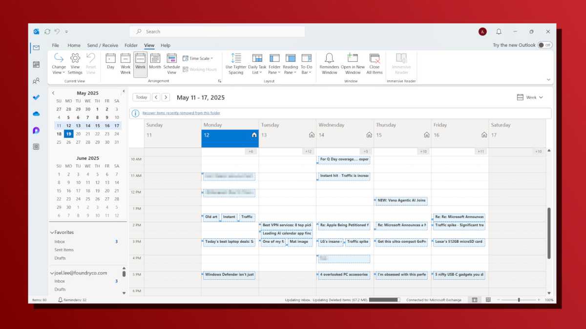 alt: Outlook's calendar view displays emails chronologically, like calendar entries, offering a different perspective on your inbox.