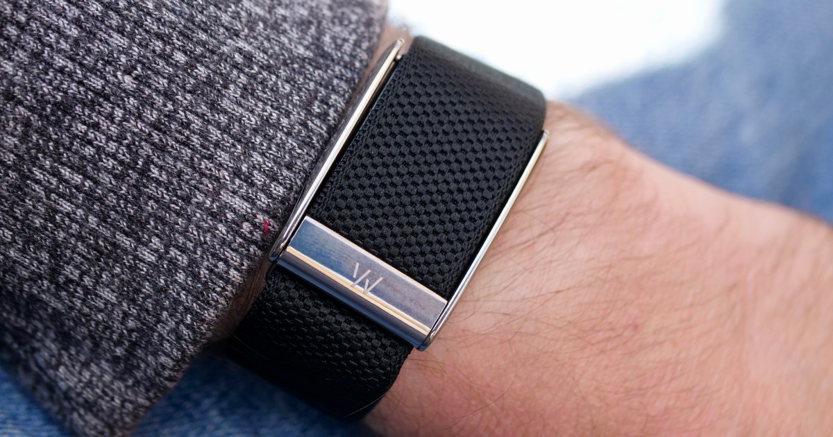 Whoop 5.0: A Distraction-Free Fitness Band Redefining Cool