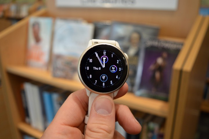 The Garmin Vivoactive 6