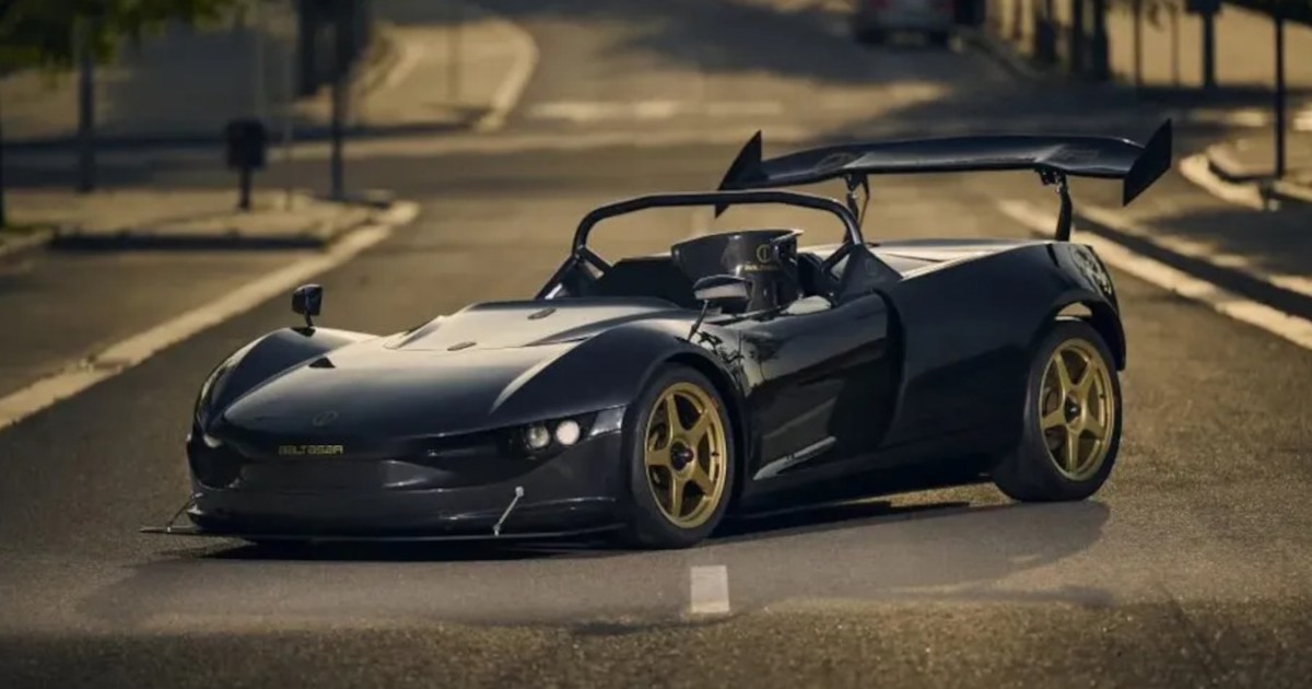 Baltasar Revolt R: The Electric Track Beast Unleashed