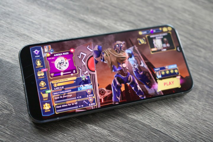 Star Wars: Hunters gameplay on the Google Pixel 9 Pro XL.