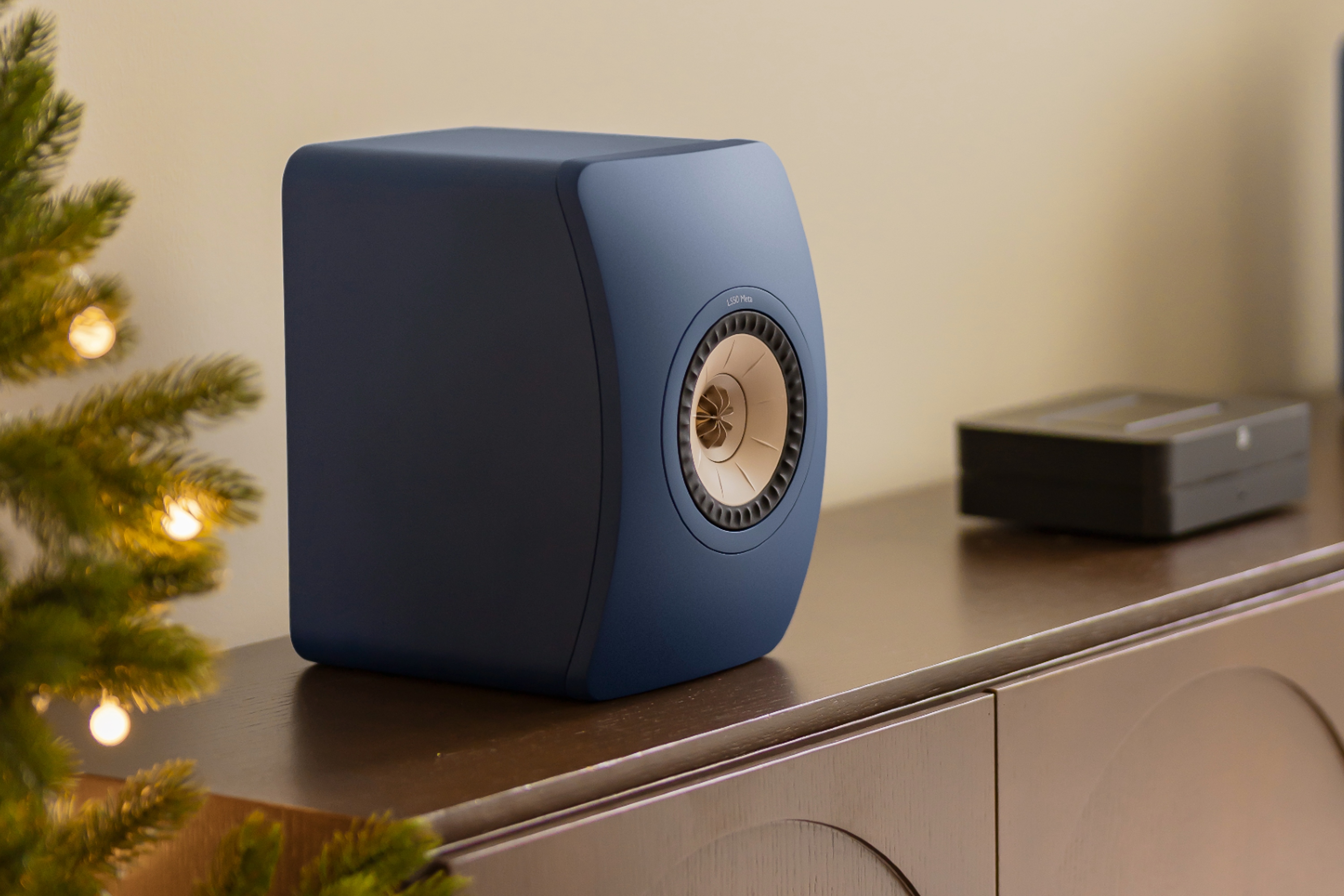 KEF LS50 Meta bookshelf speaker.