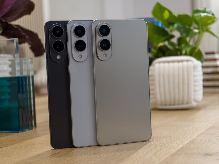 Galaxy S25 Edge in all three colors