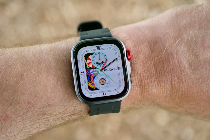 A person wearing the Huawei Watch Fit 4 Pro.