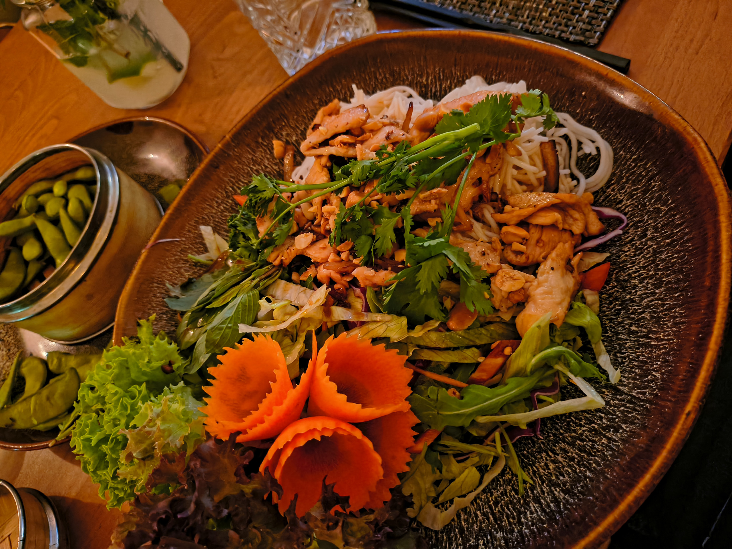 alt: A sample photo taken with the Motorola Razr 2025 showcasing vibrant colors and detail.