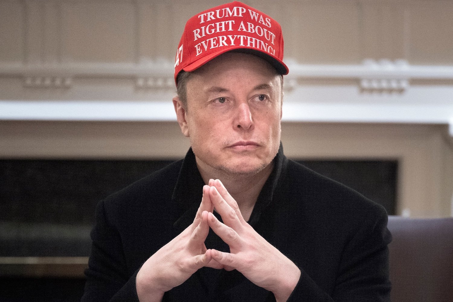Musk's Grok AI in US Gov: Conflict & Data Fears Mount