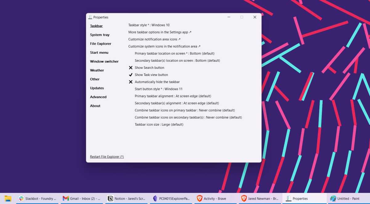 alt text: Explorer Patcher interface displaying taskbar customization settings, including options to prevent taskbar app combining and revert to the classic Windows 10 context menu.