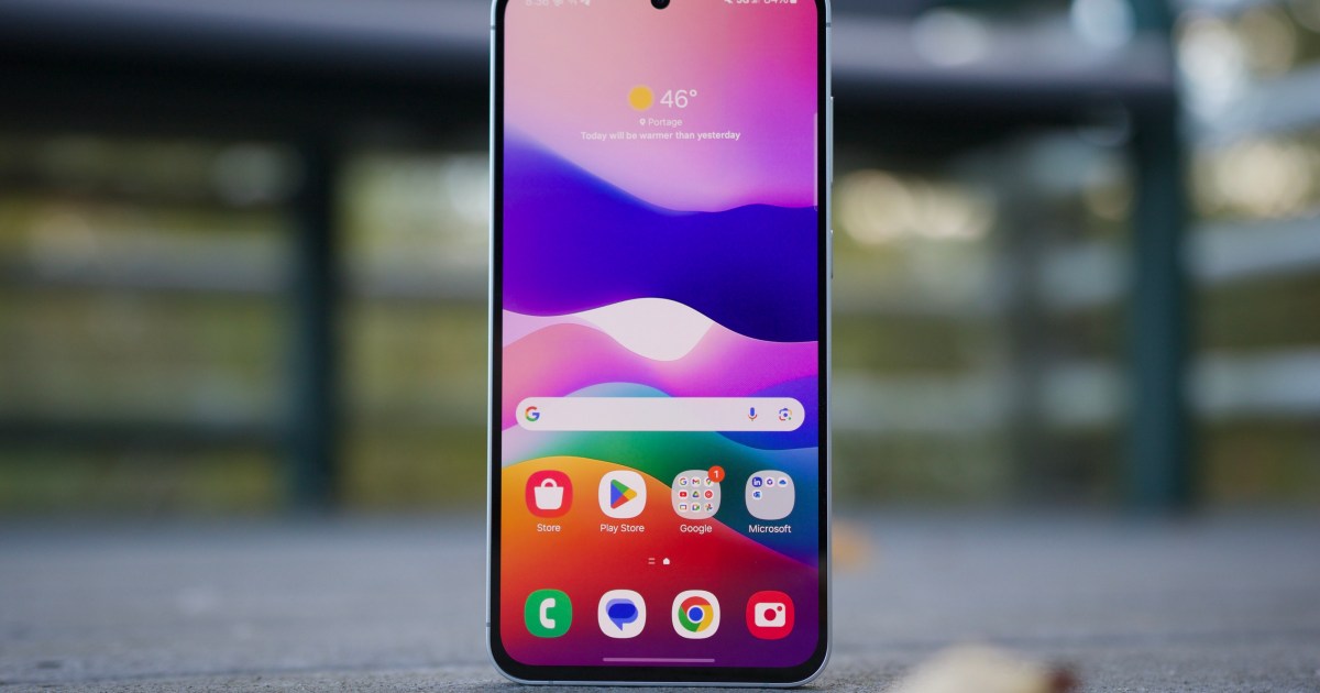 Samsung Galaxy S25 FE Rumored to Feature Upgraded 12MP Front Camera