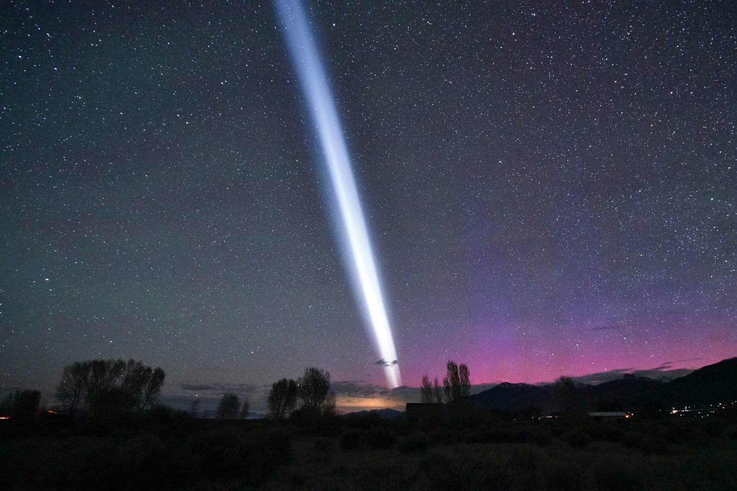 Mysterious White Streak Across US Sky Explained: Rocket Launch, Not Aurora
