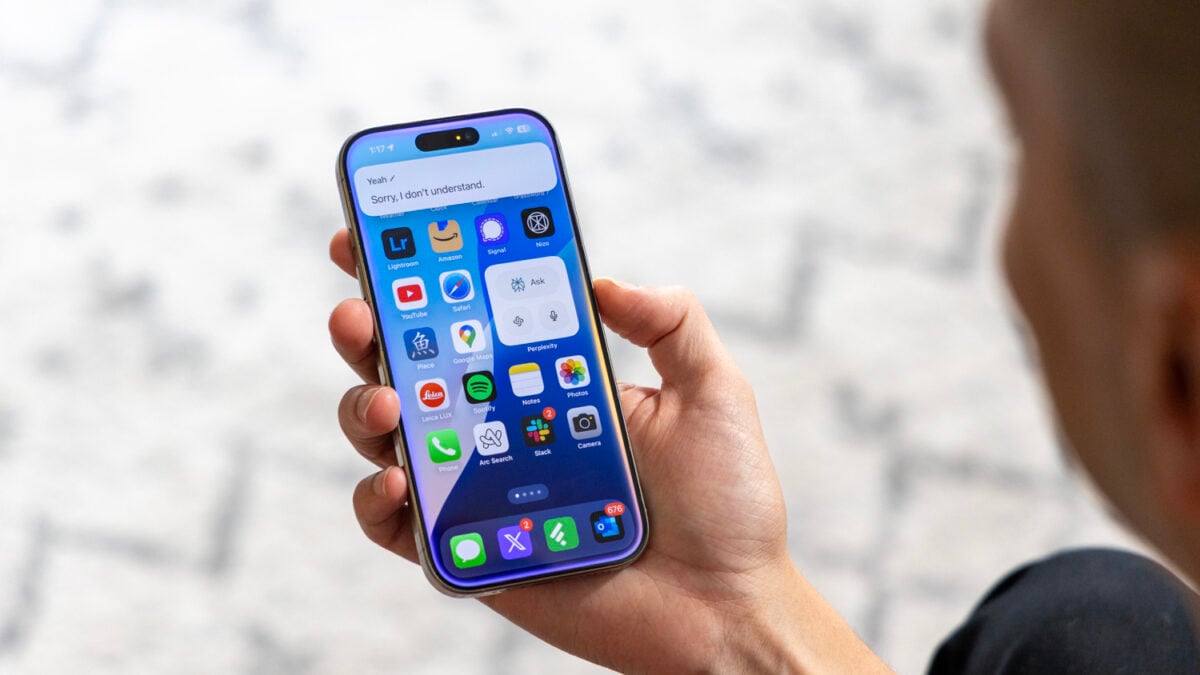 Apple's AI Siri Challenges Loom Large Ahead of WWDC 2025