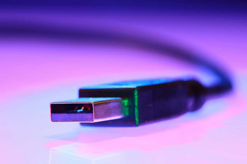 Got a Wet USB Cable? Here's How to Dry It Safely
