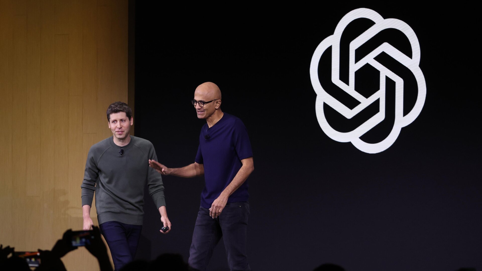 Cracks in the OpenAI-Microsoft Alliance: What's at Stake?