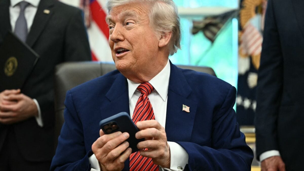AI.gov: US Government AI Chatbot Plans Raise Eyebrows