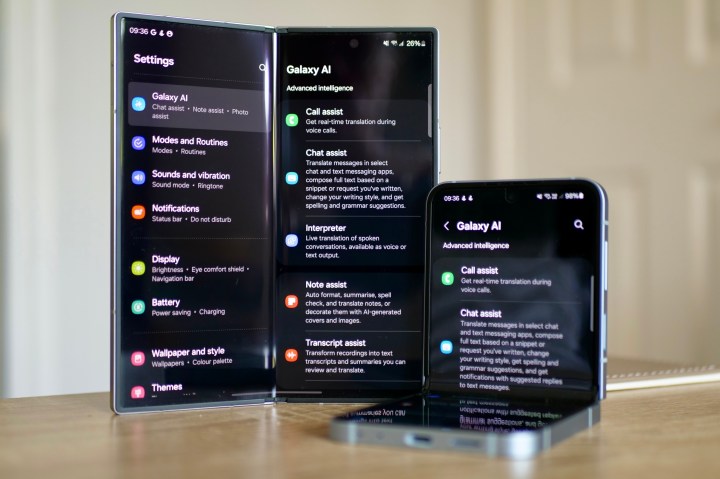 Samsung Galaxy Z Fold 6 and Flip 6 showcasing Galaxy AI features on their foldable screens.